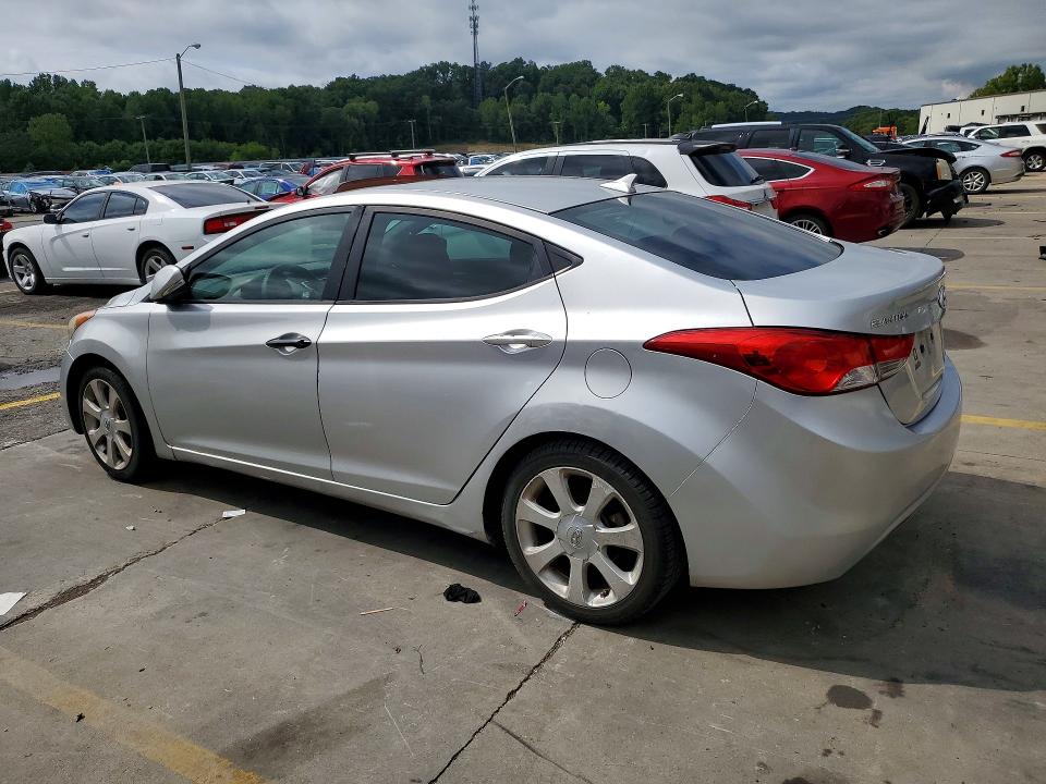 Photo 2 from auction – 2012 HYUNDAI ELANTRA with VIN KMHDH4AE2CU352355