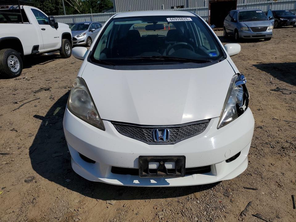 Photo 5 from auction – 2011 HONDA FIT with VIN JHMGE8H59BC015496