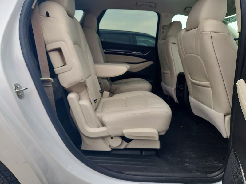Photo 11 from auction – 2023 BUICK ENCLAVE with VIN 5GAERCKW6PJ171517