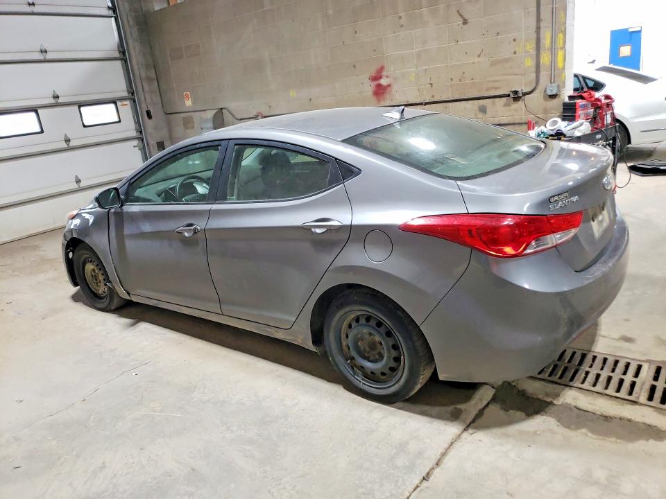 Photo 2 from auction – 2012 HYUNDAI ELANTRA with VIN 5NPDH4AE2CH106548