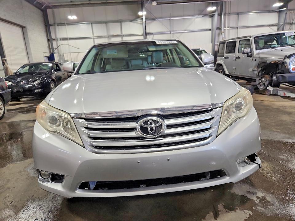 Photo 5 from auction – 2011 TOYOTA AVALON with VIN 4T1BK3DB0BU432708