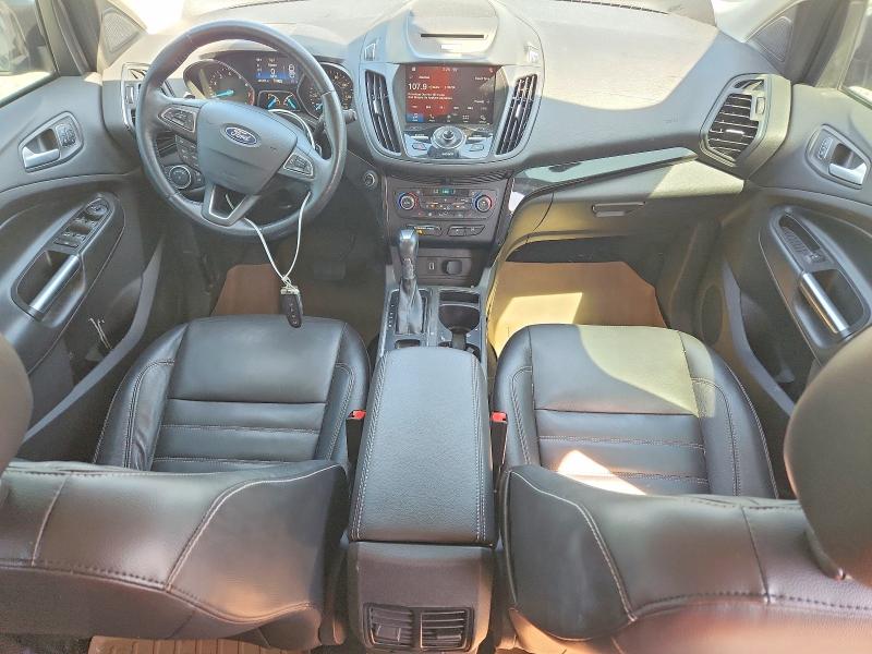 Zdjęcie 8 z aukcji – 2017 FORD ESCAPE z VIN 1FMCU0J91HUD24881