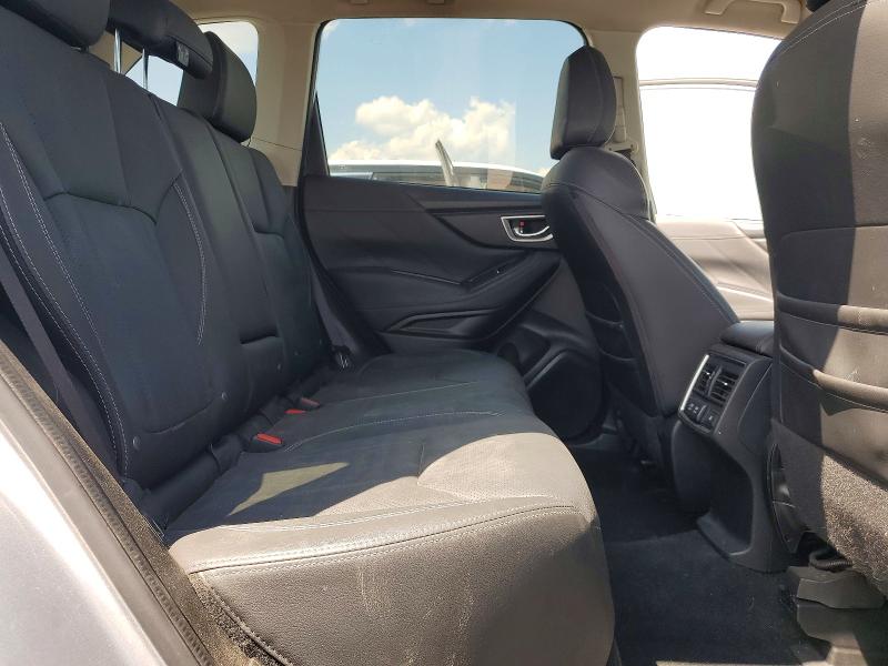 Photo 11 from auction – 2019 SUBARU FORESTER with VIN JF2SKAWC3KH505966