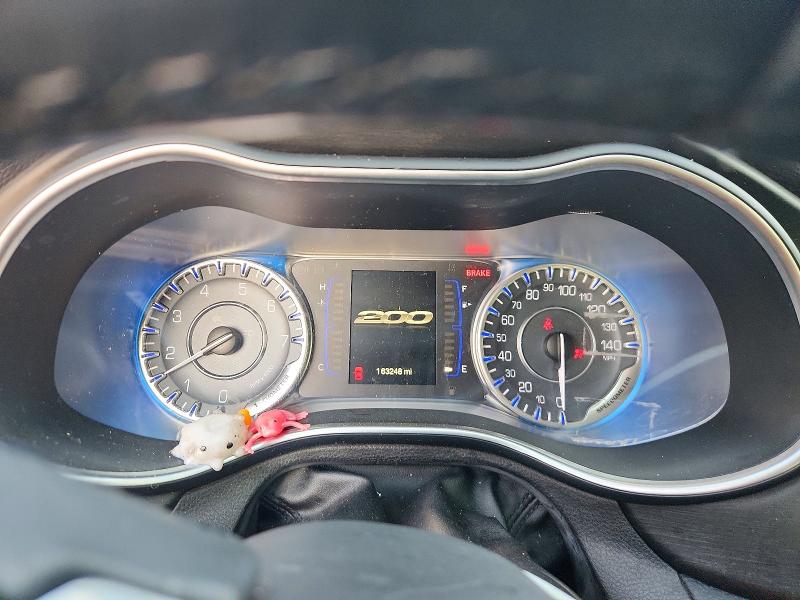 Photo 9 from auction – 2015 CHRYSLER 200 with VIN 1C3CCCABXFN527954