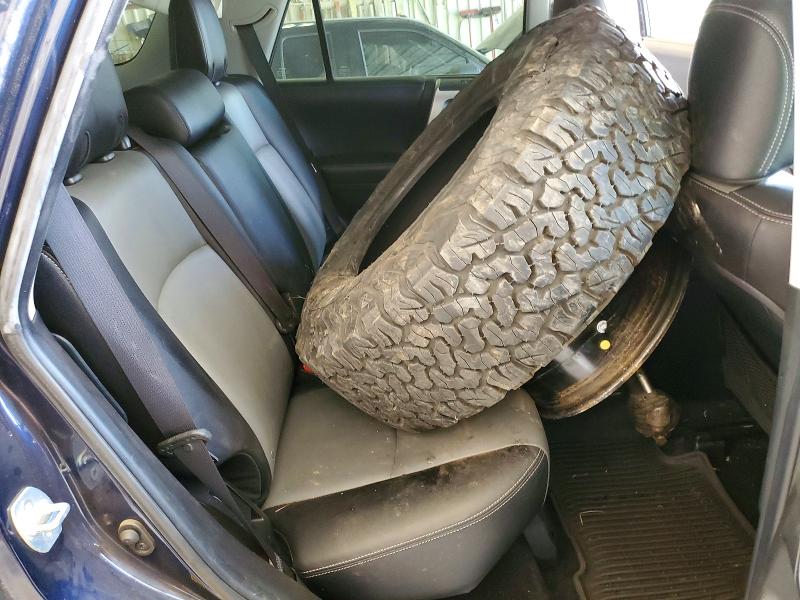Photo 11 from auction – 2018 TOYOTA 4RUNNER with VIN JTEBU5JR7J5558306