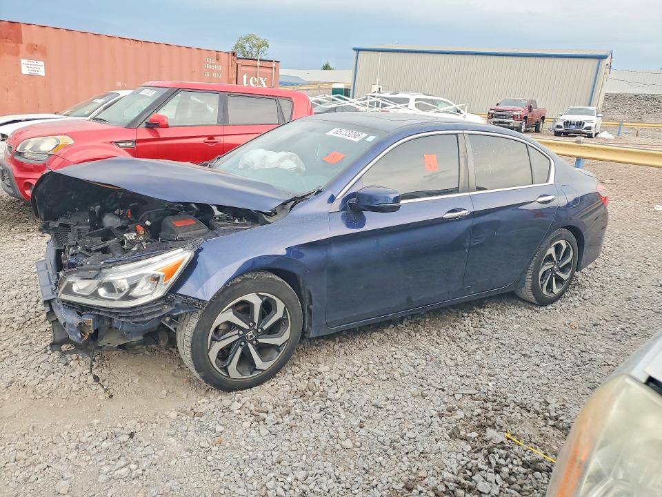HONDA ACCORD 2017 with VIN 1HGCR2F75HA055618 - Photo from auction
