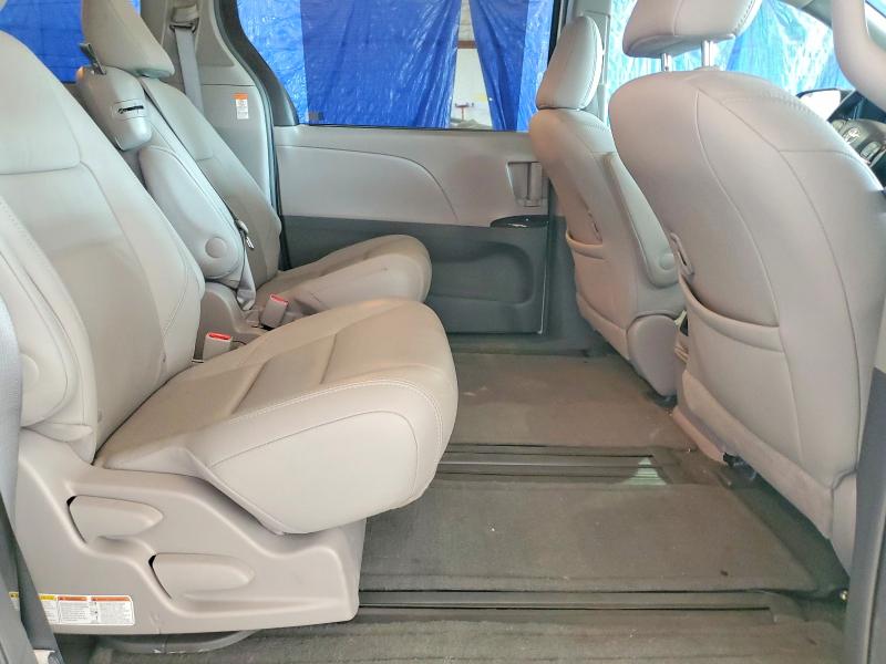 Photo 11 from auction – 2015 TOYOTA SIENNA with VIN 5TDYK3DC0FS676103
