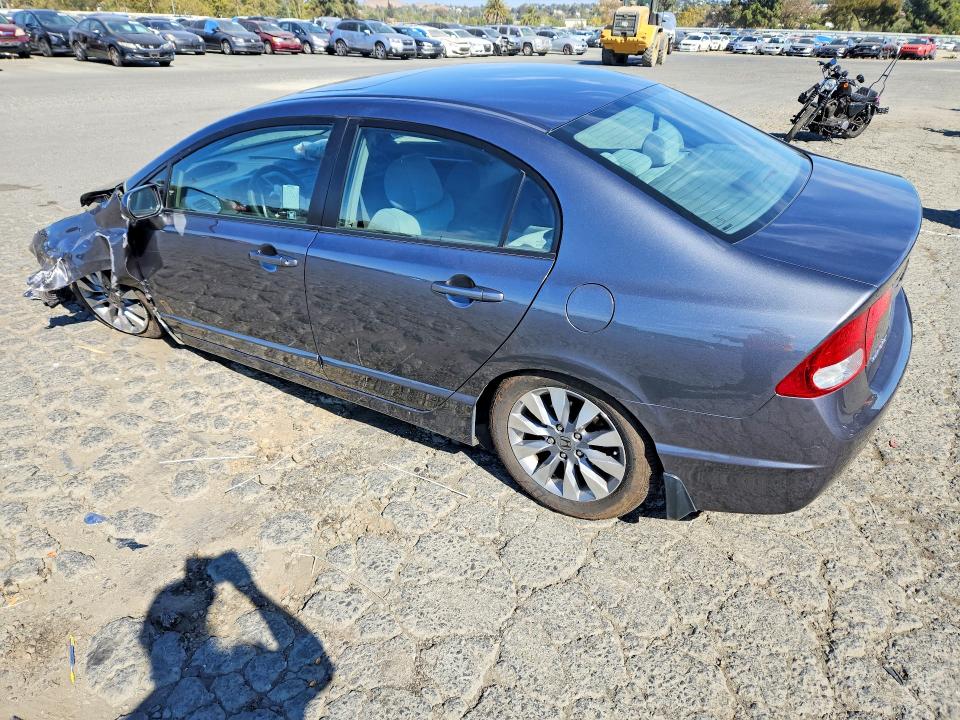 Photo 2 from auction – 2010 HONDA CIVIC with VIN 19XFA1F87AE038747