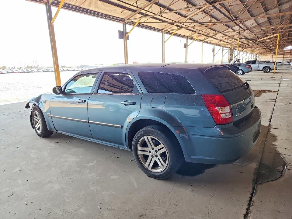 Photo 2 from auction – 2005 DODGE MAGNUM with VIN 2D4GV58205H661147