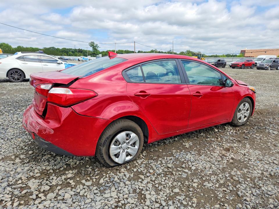 Photo 3 from auction – 2015 KIA FORTE with VIN KNAFX4A62F5427172