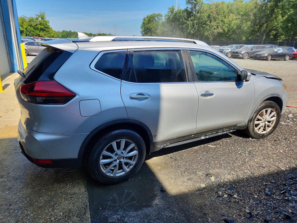 Photo 3 from auction – 2018 NISSAN ROGUE with VIN KNMAT2MT8JP510570