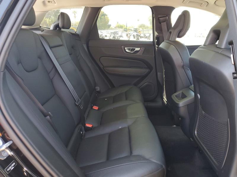 Photo 10 from auction – 2018 VOLVO XC60 with VIN YV4A22RK7J1085409