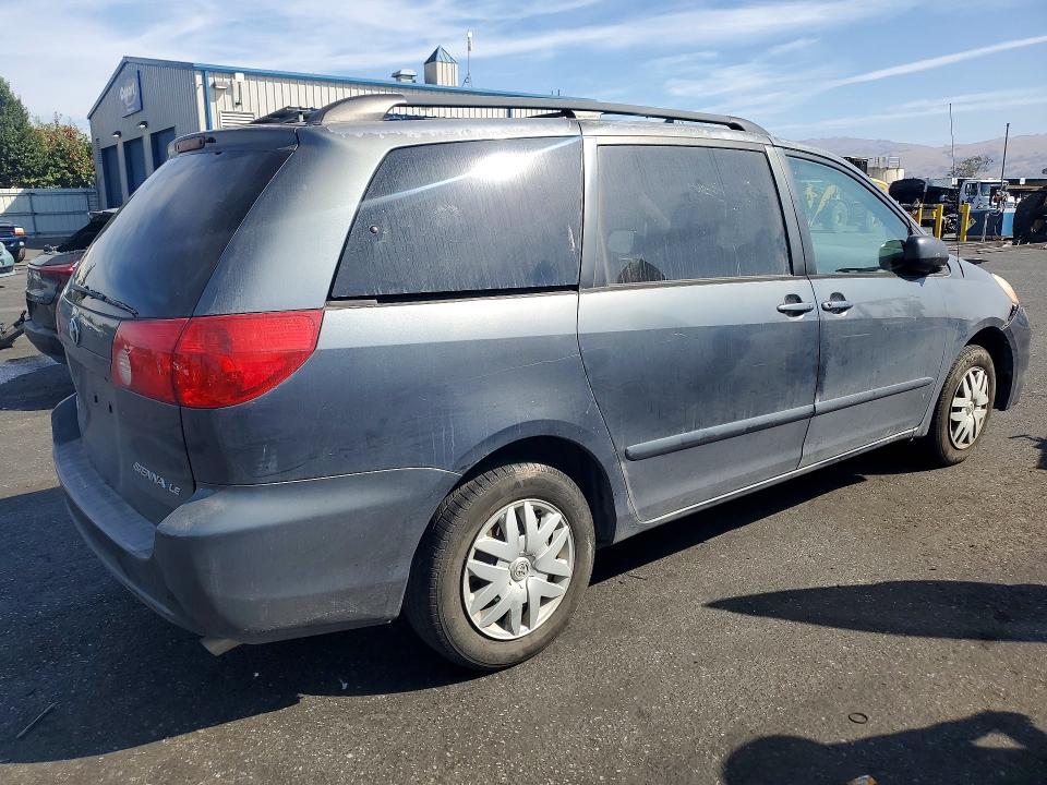 Photo 3 from auction – 2007 TOYOTA SIENNA with VIN 5TDZK23C07S094827