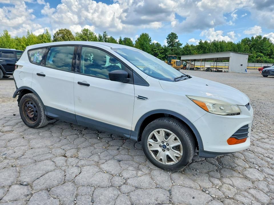 Photo 4 from auction – 2016 FORD ESCAPE with VIN 1FMCU0F71GUB19695