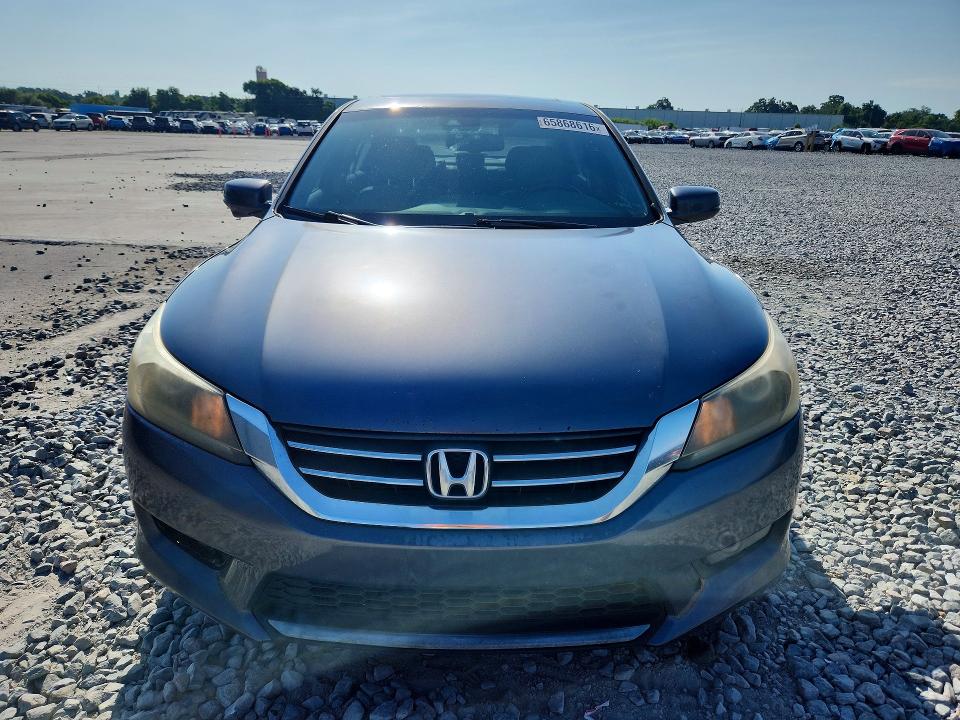 Photo 5 from auction – 2015 HONDA ACCORD with VIN 1HGCR2F81FA188060