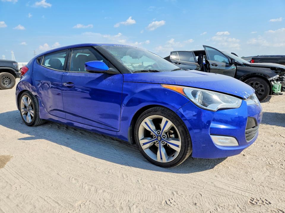 Photo 4 from auction – 2013 HYUNDAI VELOSTER with VIN KMHTC6ADXDU151544