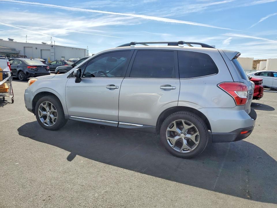 Photo 2 from auction – 2016 SUBARU FORESTER with VIN JF2SJAXC2GH440536