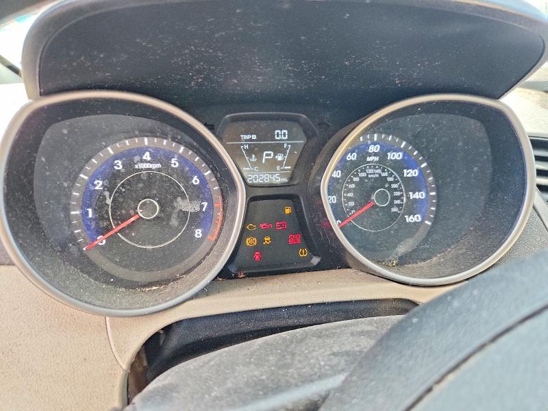 Photo 9 from auction – 2015 HYUNDAI ELANTRA with VIN 5NPDH4AE3FH564314
