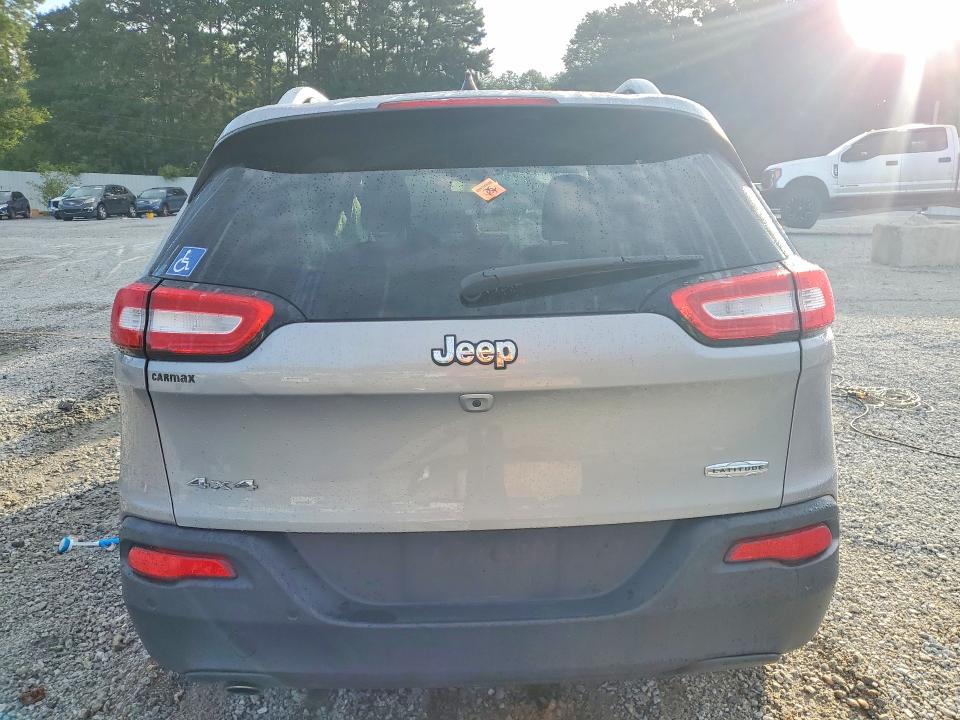 Photo 6 from auction – 2016 JEEP CHEROKEE with VIN 1C4PJMCB2GW296520