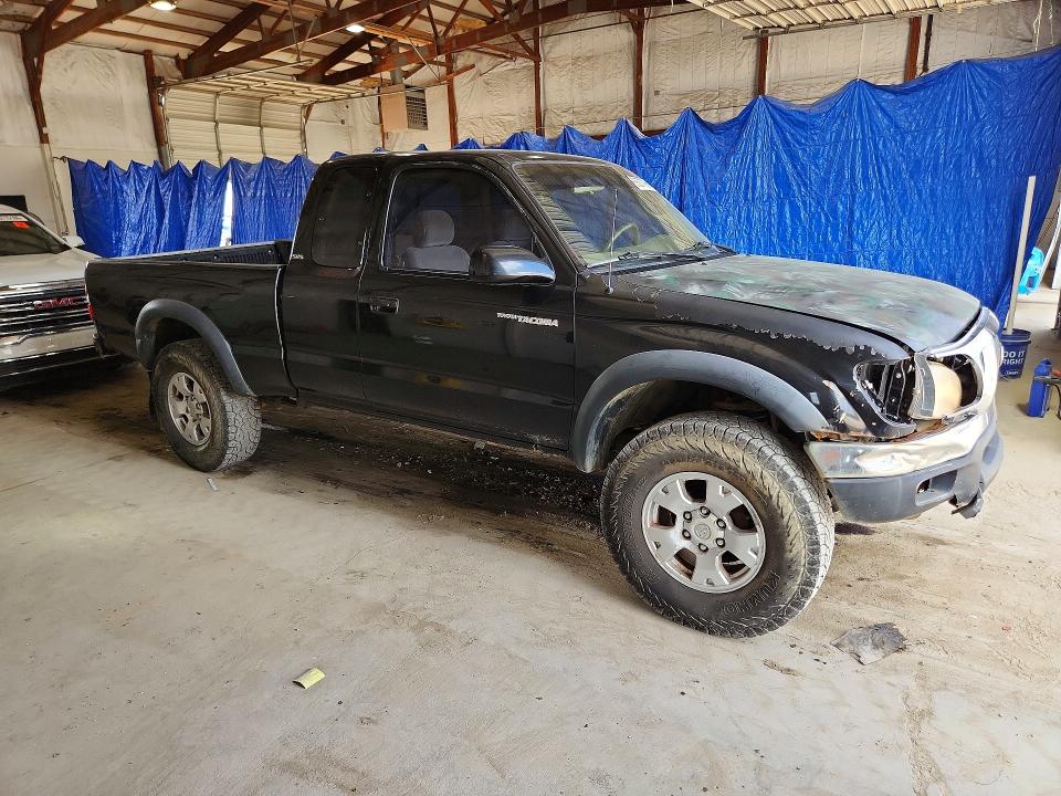 Photo 4 from auction – 2002 TOYOTA TACOMA with VIN 5TEWM72N32Z117798