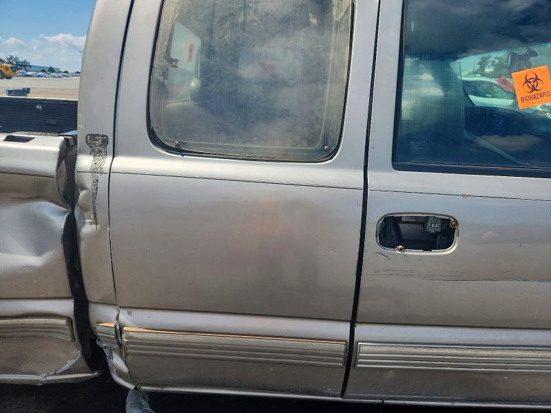 Photo 10 from auction – 2000 CHEVROLET SILVERADO with VIN 2GCEC19T3Y1138227