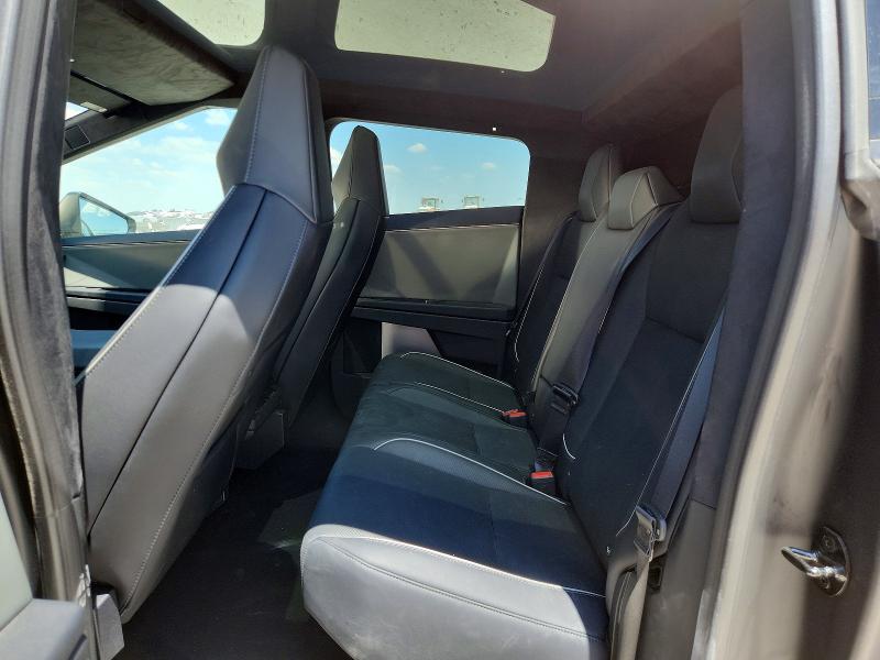 Photo 10 from auction – 2025 TESLA CYBERTRUCK with VIN 7G2CEHED6SA076023