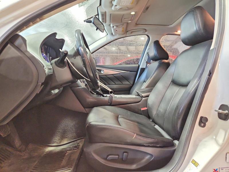 Photo 7 from auction – 2015 INFINITI Q50 with VIN JN1BV7AR8FM401848