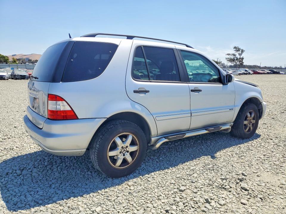 Photo 3 from auction – 2004 MERCEDES-BENZ ML with VIN 4JGAB57E04A514892