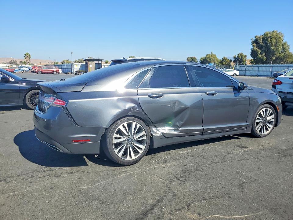 Photo 3 from auction – 2017 LINCOLN MKZ with VIN 3LN6L5MU2HR641010