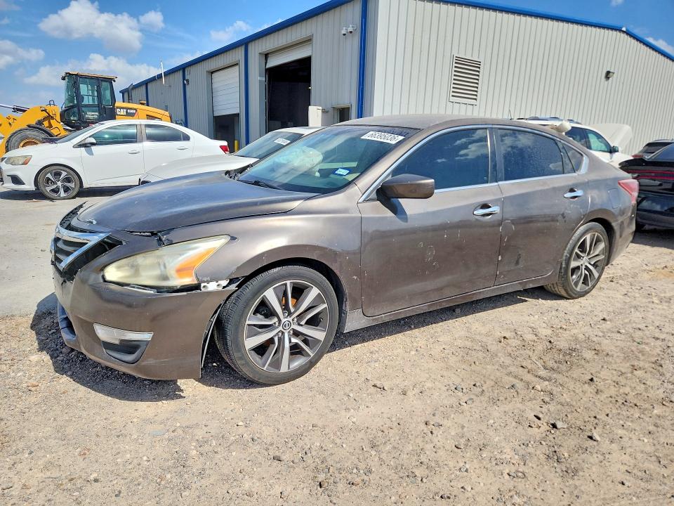 NISSAN ALTIMA 2013 with VIN 1N4AL3AP9DN465643 - Photo from auction