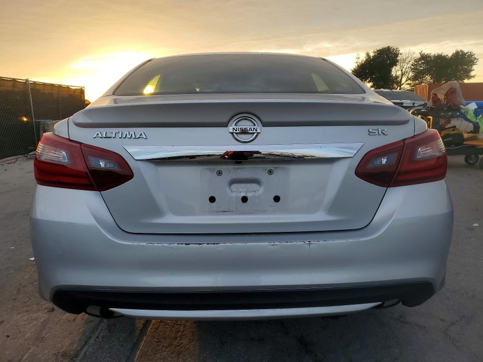 Photo 6 from auction – 2017 NISSAN ALTIMA with VIN 1N4AL3AP4HC197814