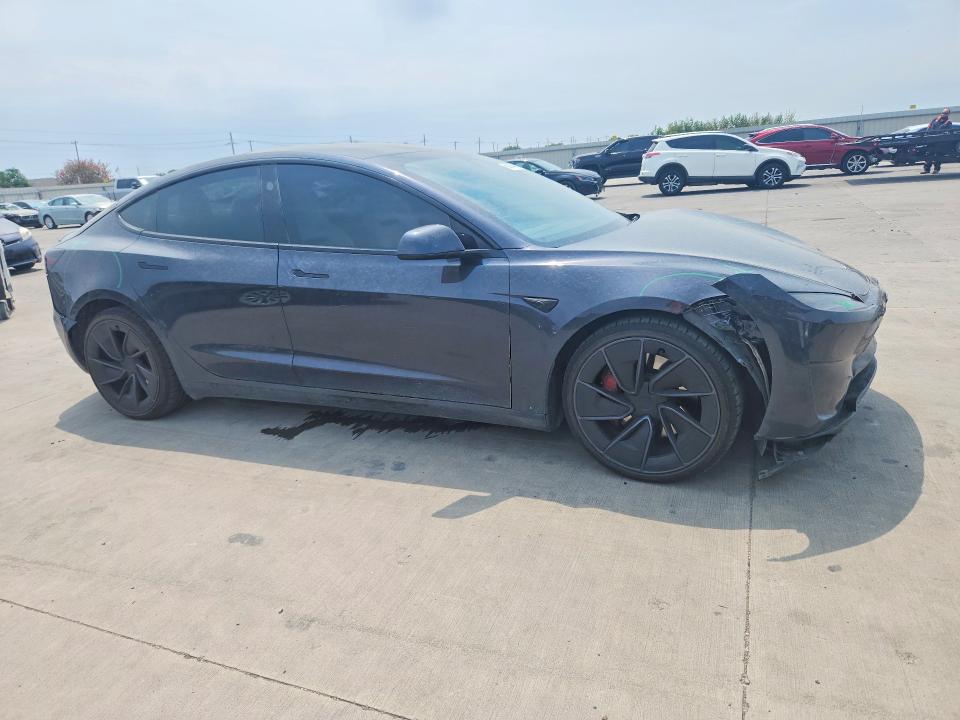 Снимка 4 от търг – 2024 TESLA MODEL 3 с VIN 5YJ3E1ET2RF773817