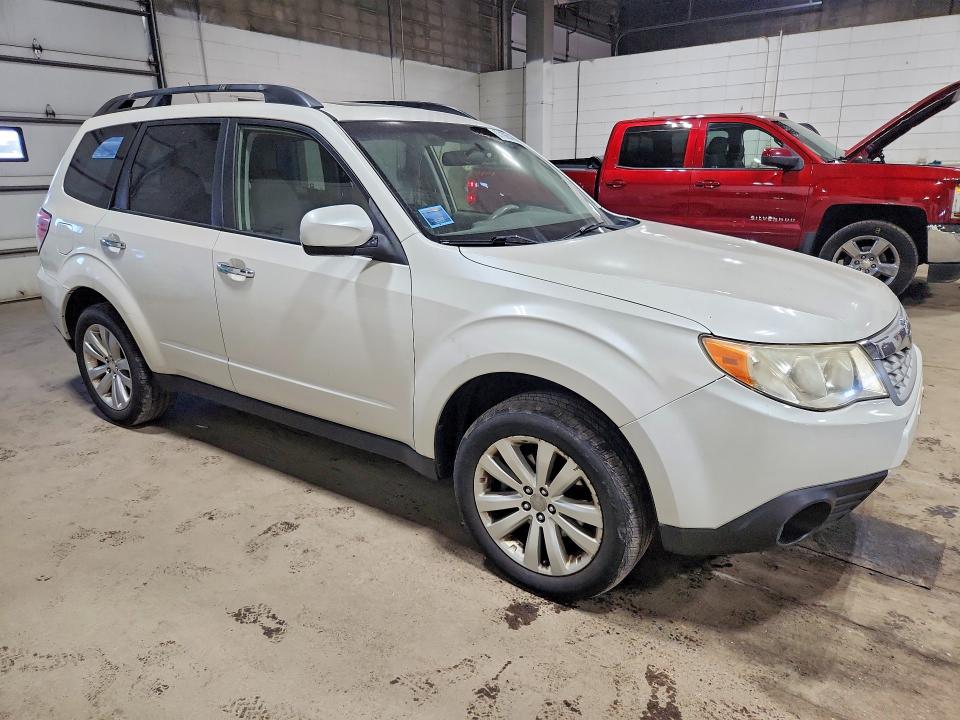 Photo 4 from auction – 2012 SUBARU FORESTER with VIN JF2SHBEC5CH440948