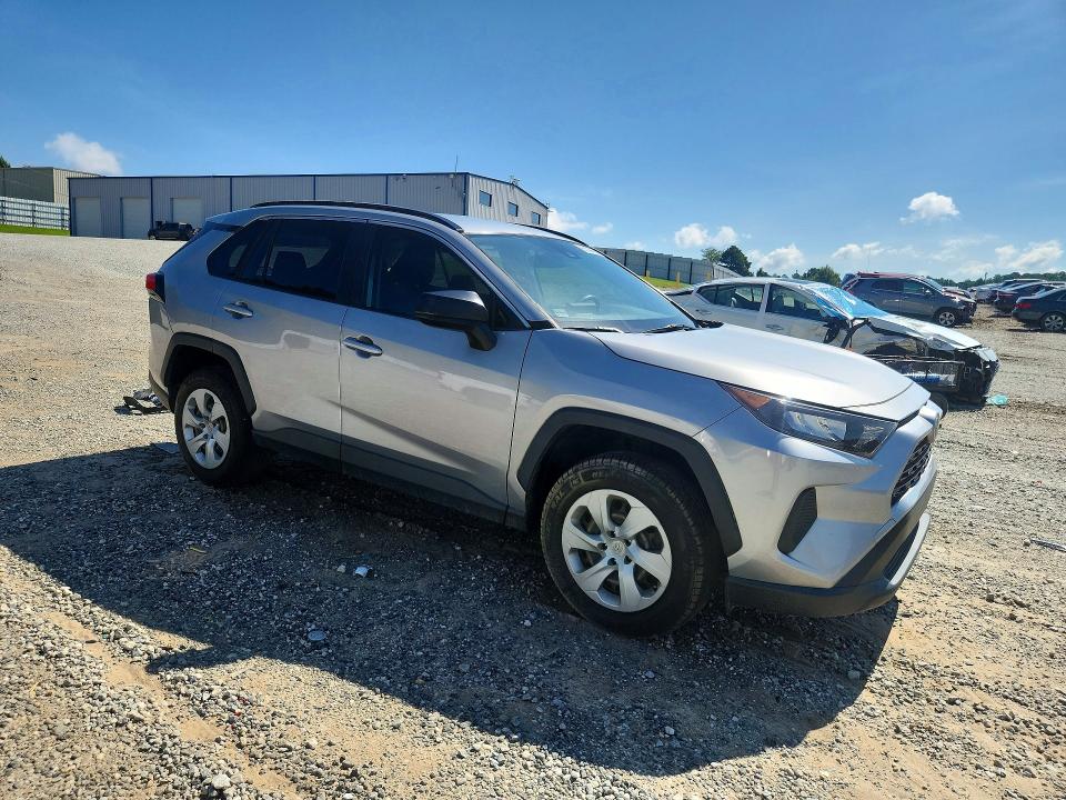 Photo 4 from auction – 2020 TOYOTA RAV4 with VIN JTMH1RFV3LD045776