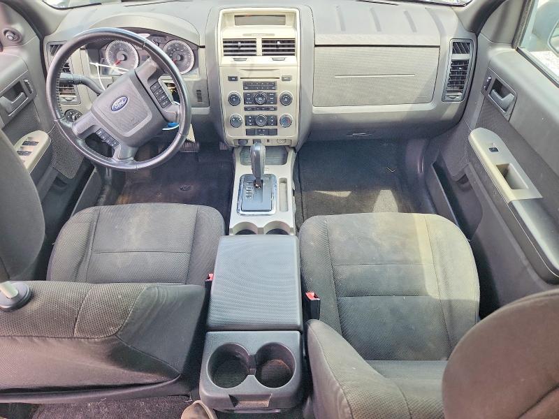 Photo 8 from auction – 2009 FORD ESCAPE with VIN 1FMCU03G59KA63599