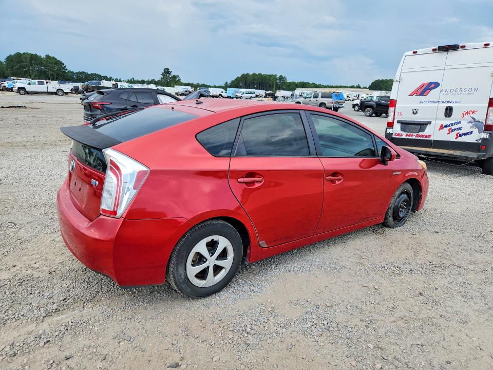 Photo 3 from auction – 2014 TOYOTA PRIUS with VIN JTDKN3DU9E1773933