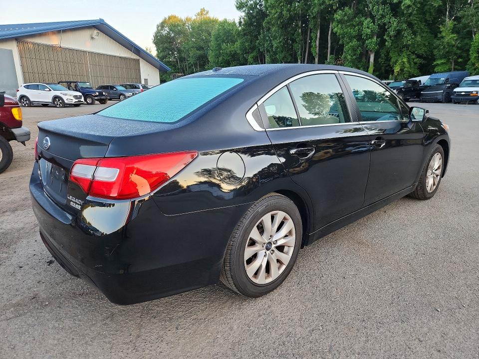 Photo 3 from auction – 2015 SUBARU LEGACY with VIN 4S3BNAH68F3042433