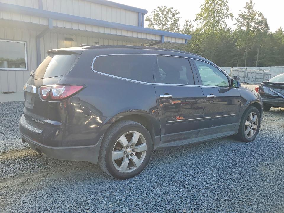 Photo 3 from auction – 2016 CHEVROLET TRAVERSE with VIN 1GNKVJKD2GJ264848