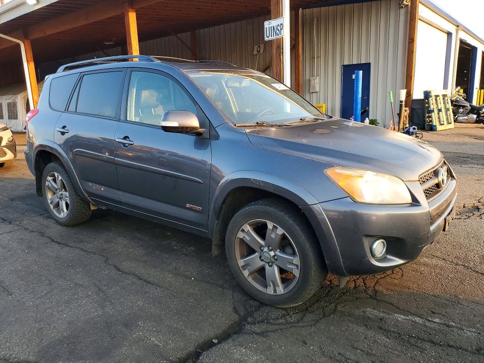 Photo 4 from auction – 2011 TOYOTA RAV4 with VIN JTMRK4DV8B5102599