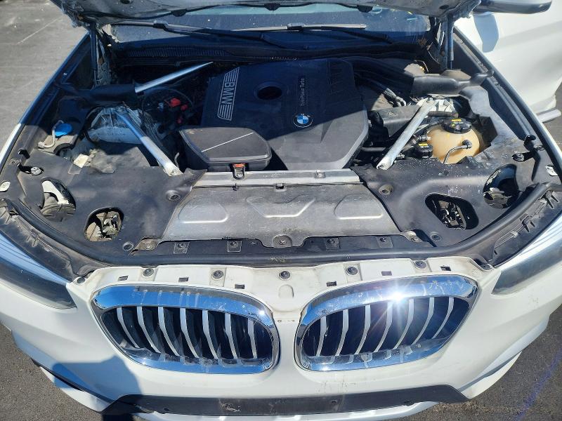 Photo 11 from auction – 2019 BMW X3 with VIN 5UXTR9C51KLD95193