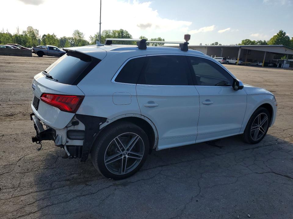 Фото 3 с аукциона – 2020 AUDI SQ5 с VIN WA1B4AFY1L2046990