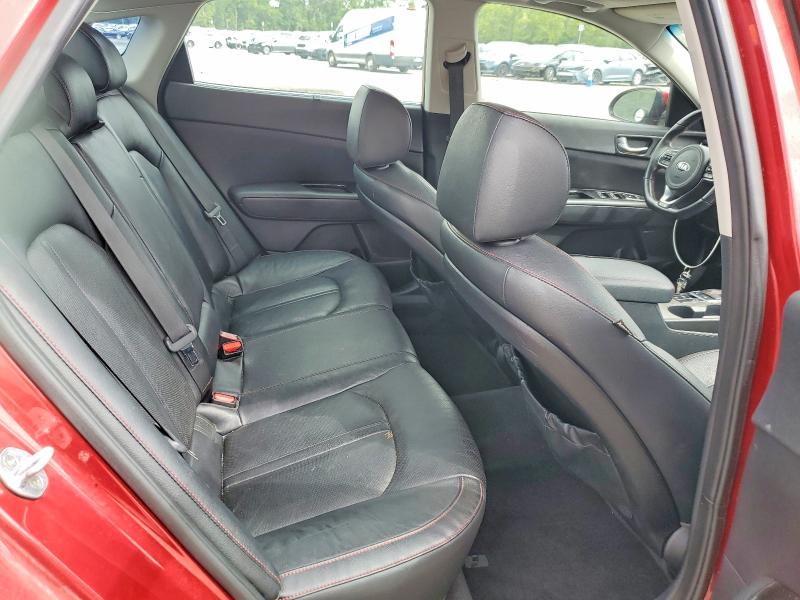 Photo 10 from auction – 2017 KIA OPTIMA with VIN 5XXGW4L28HG132791
