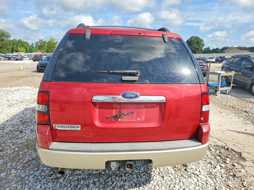 Photo 6 from auction – 2008 FORD EXPLORER with VIN 1FMEU64E88UA66783