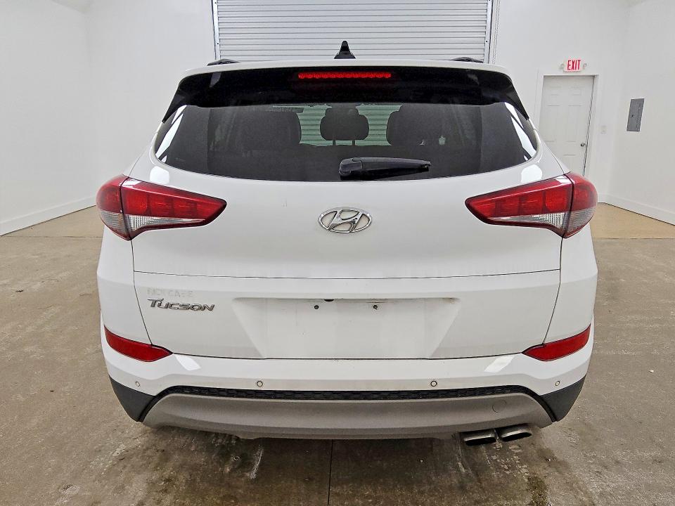 Photo 6 from auction – 2018 HYUNDAI TUCSON with VIN KM8J33A22JU809499