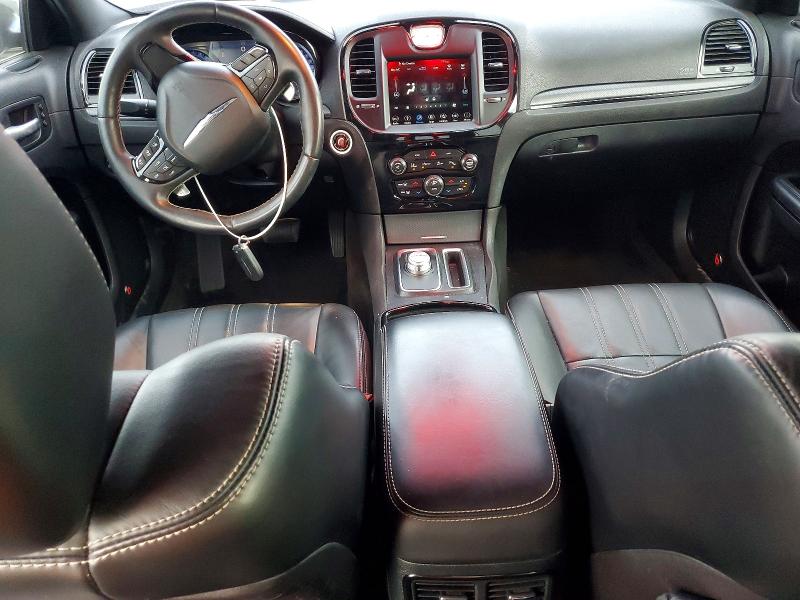 Zdjęcie 8 z aukcji – 2015 CHRYSLER 300 z VIN 2C3CCABT3FH818381