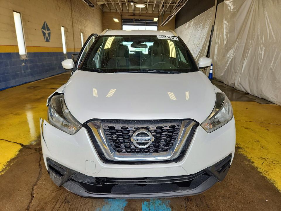 Photo 5 from auction – 2019 NISSAN KICKS with VIN 3N1CP5CU7KL542208