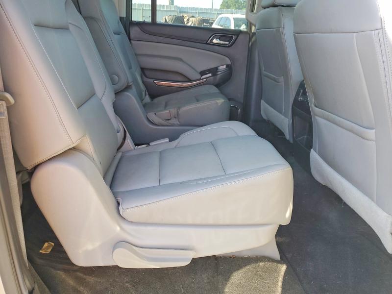 Photo 11 from auction – 2016 CHEVROLET SUBURBAN with VIN 1GNSCHKC6GR413950