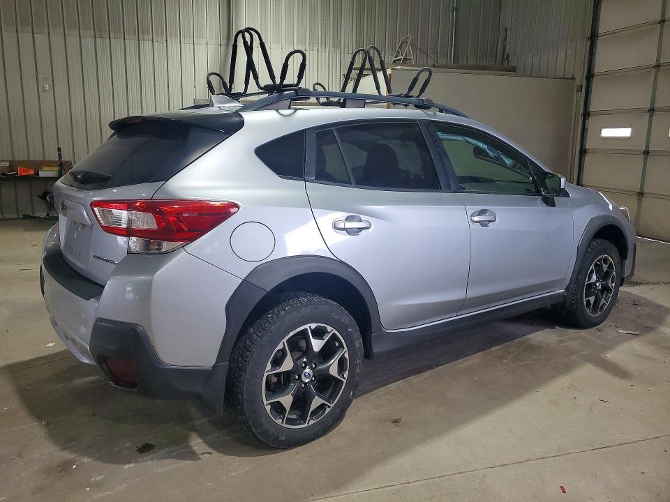 Photo 3 from auction – 2018 SUBARU CROSSTREK with VIN JF2GTABC5JH207877