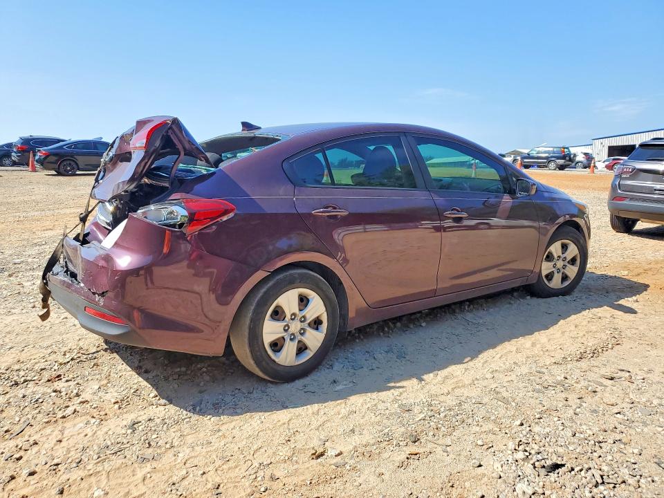 Photo 3 from auction – 2017 KIA FORTE with VIN 3KPFK4A79HE049014