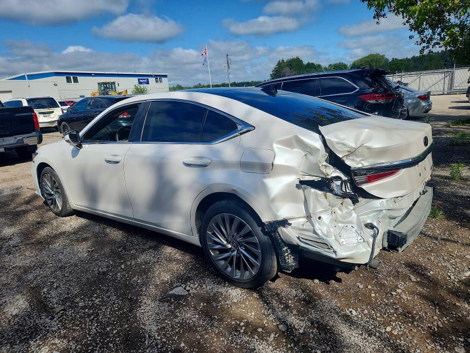 Zdjęcie 2 z aukcji – 2019 LEXUS ES z VIN 58ABZ1B19KU006521